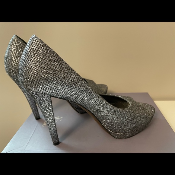 Vera Wang glitter/sparkle open toe platform heels - Picture 7 of 10